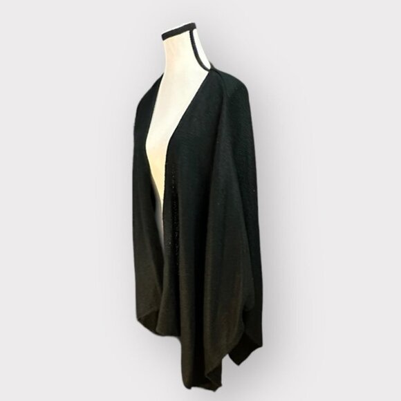 Women’s Isabel Maternity Black Knit Poncho with Armholes OS Plus - Picture 9 of 10